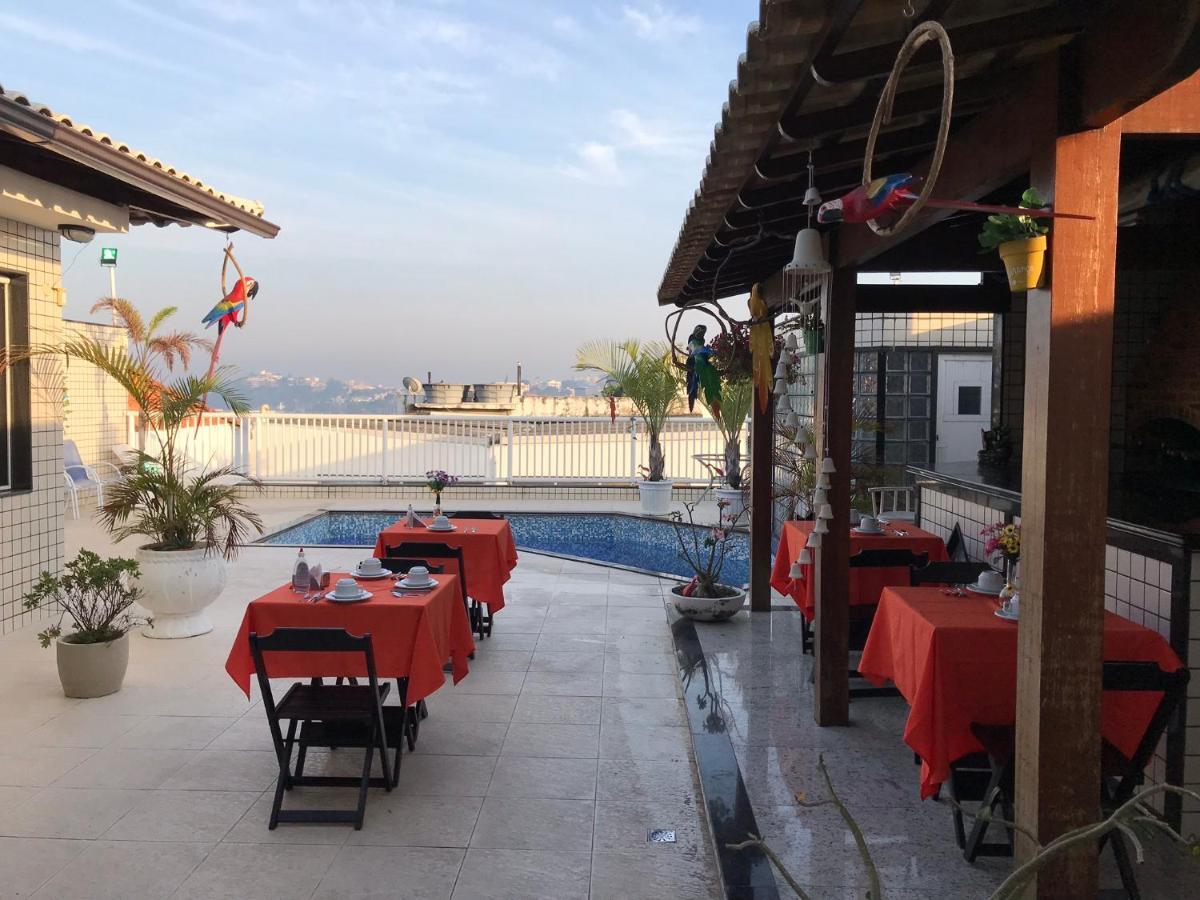 Hospedagem domiciliar Irmaos Freyhardt Galeao Rio de Janeiro